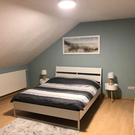 Cozy 120M² Apartment With 3 Bedrooms And 1 Home Cinema Useldange المظهر الخارجي الصورة