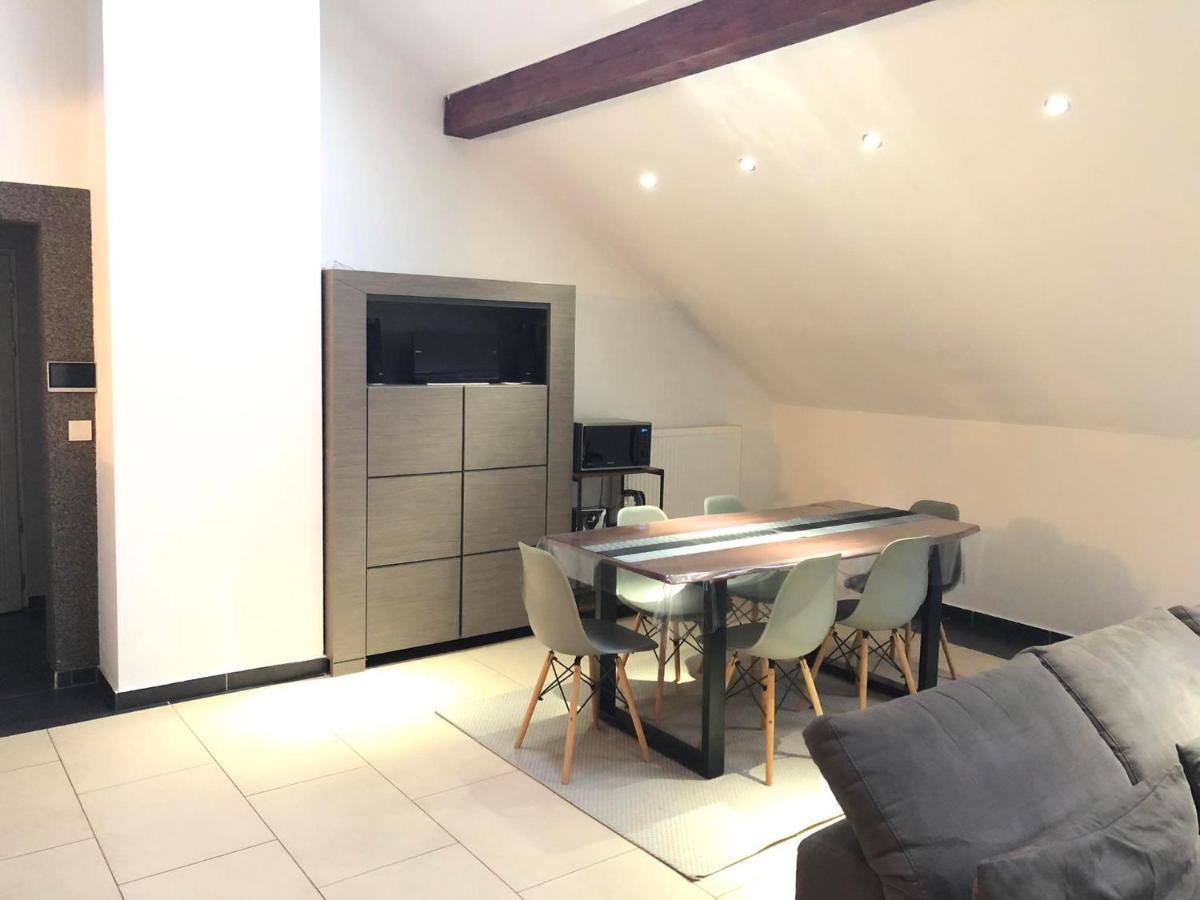 Cozy 120M² Apartment With 3 Bedrooms And 1 Home Cinema Useldange المظهر الخارجي الصورة